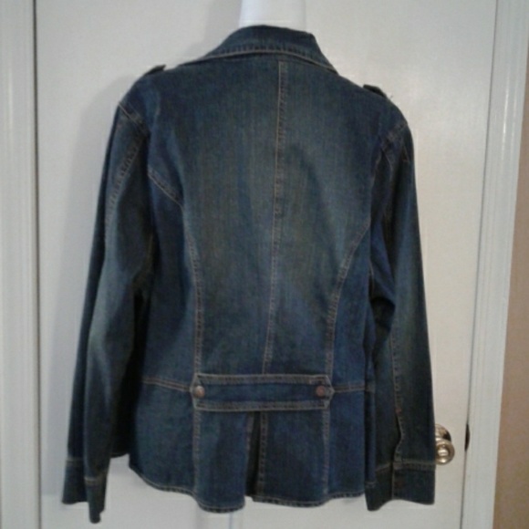 Denim jacket - Picture 2 of 7